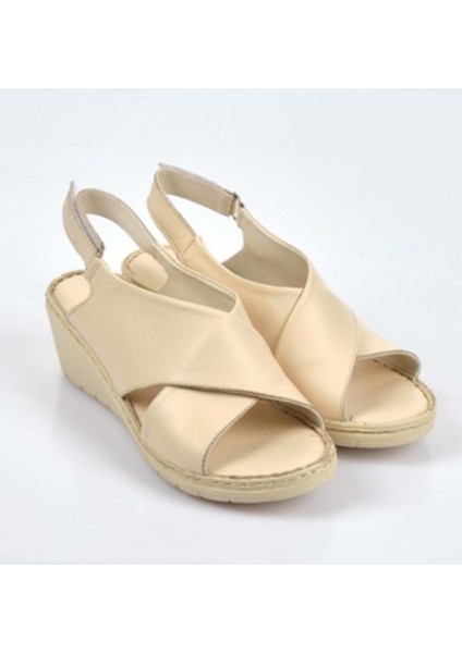 PC6907 Kadın Dolgun Taban Sandalet modelleri