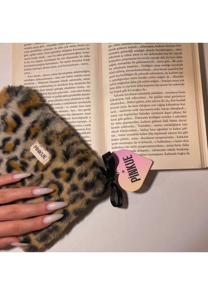 Leopar Desenli Fiyonk Detaylı Cüzdan/ Leopar Desenli Peluş Kumaşlı Mini Cüzdan fiyatları