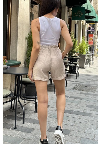 Kadın Bej Rahat Stil Beli Lastikli Duble Paça Keten Şort