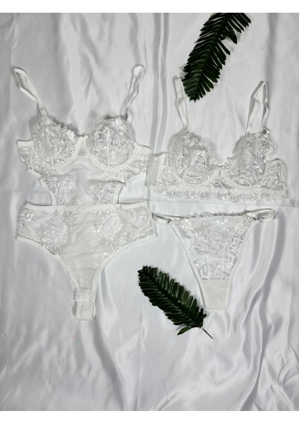 Beyaz Dantelli Çıtçıtlı Dekolteli Tül Detaylı Kadın Bodysuit Sütyen Takımı