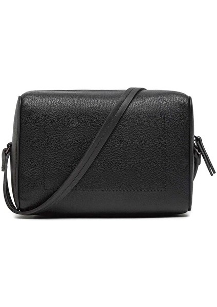 Calvin Klein Kadın Omuz Çanta Siyah K60K612274-BEH fiyatları