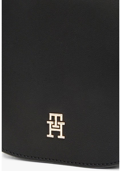 Th Logotape Saddle Bag