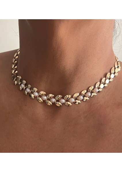 Altın Kaplamalı Pirinç Model Inci Choker Kolye