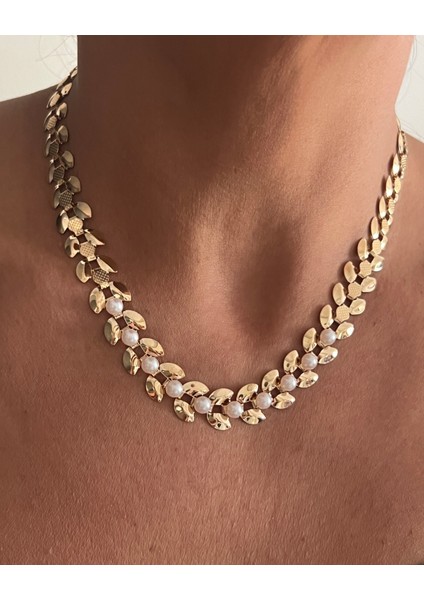 Altın Kaplamalı Pirinç Model Inci Choker Kolye