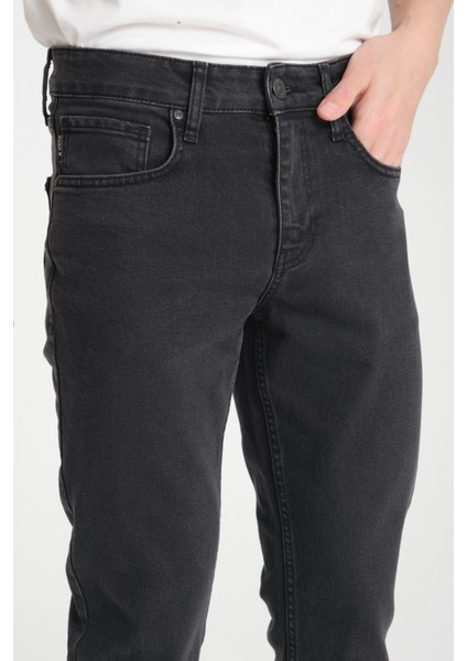 Erkek Jean Pantolon Slimfit Arjen 651 RD24KE011537 fırsatları