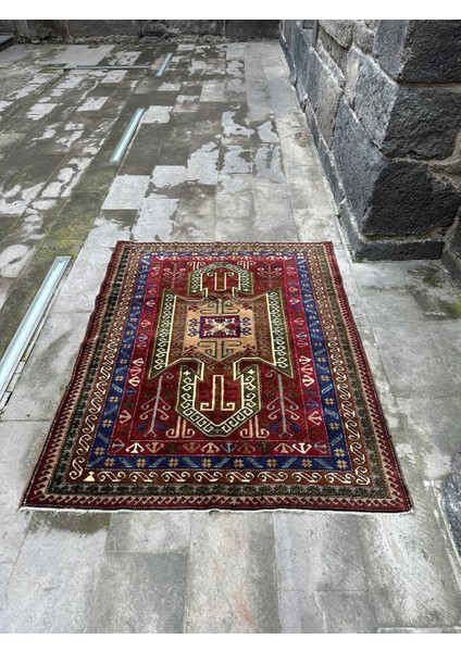 191 x 150 cm Kars Halısı, Harika Salon Halısı, Nostaljik Kars Halısı, El Dokuma Kırmızı Renk Halı