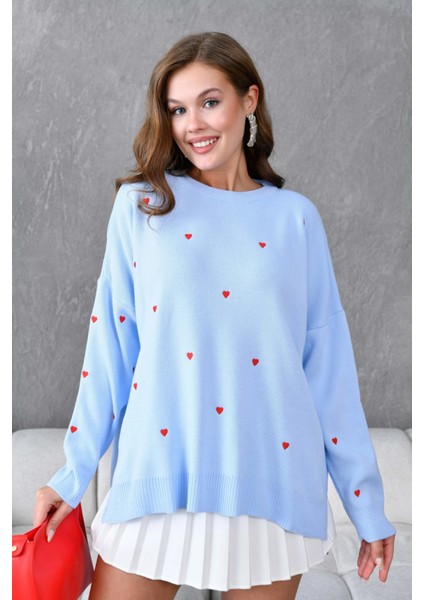 Kadın Bisiklet Yaka Kalp Işlemeli Yırtmaçlı Salaş Triko Kazak modelleri