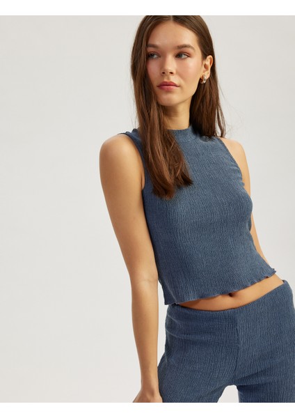 Slim Fit Bisiklet Yaka Kolsuz Bürümcük Crop Üst