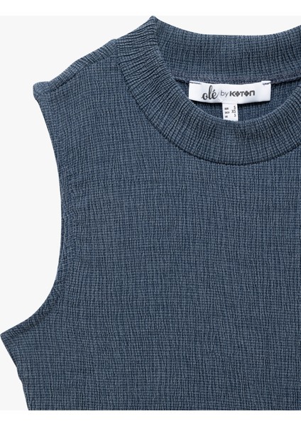 Slim Fit Bisiklet Yaka Kolsuz Bürümcük Crop Üst indirimleri
