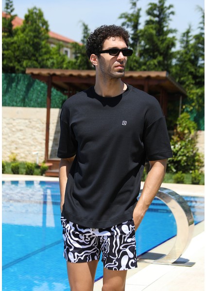 Rahat Kalıp Siyah T-Shirt