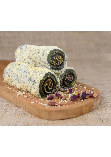 Toz Fındık Kaplı Kivi Aromalı Antep Fıstıklı Sarma Lokum