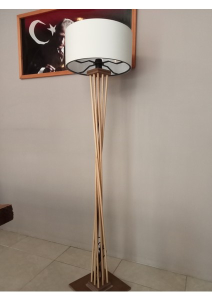 Ahşap Lambader