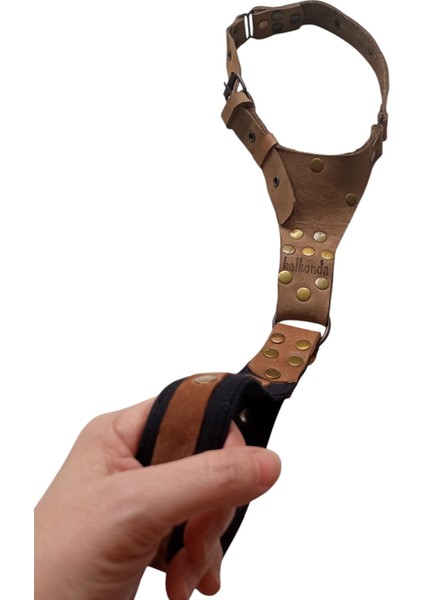 Köpek Boyun Tasması Hakiki Deri Yakın Mesafe Kontrollü Boyun Ölçüsü: 40-60cm Ayarlı Dog Collar T2-3