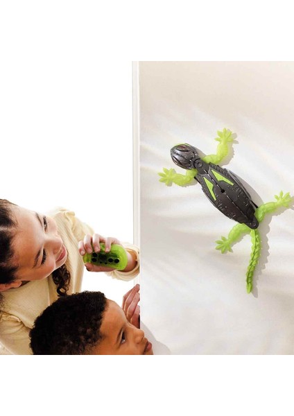 Işıklı Duvara Tırmanabilen Uzaktan Kumandalı Geko