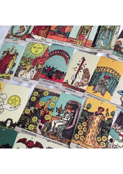 Borderless Klasik Tarot Kartları ve Başlangıç Tarot Kitabı modelleri