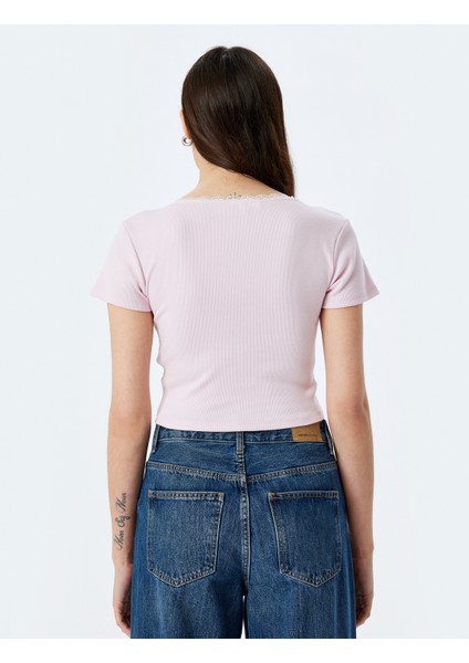 Fiyonklu Crop U Yaka Slim Fit Kısa Kollu Tişört
