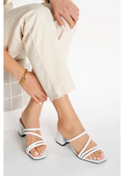 Kadın Kalın Topuklu Terlik Beyaz