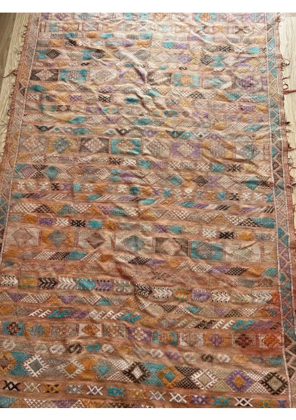 120 x 231 cm Müke mm el Ipek Halı, Nostaljik El Dokuma Ipek Halı, Eşsiz Desenli Türk Kilimi, Antik Dekoratif Halı