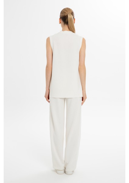 Yandan Yırtmaçlı Ekru Bluz fırsatları