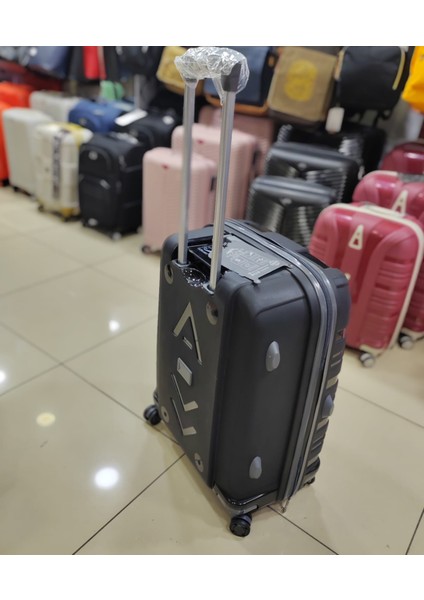 Accord Pp Kırılmaz Slikon Küçük ( Kabin) Boy Valiz modelleri