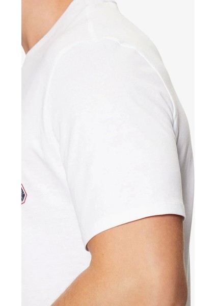 Guess Erkek Calıfornıa Logolu Beyaz T-Shirt indirimleri
