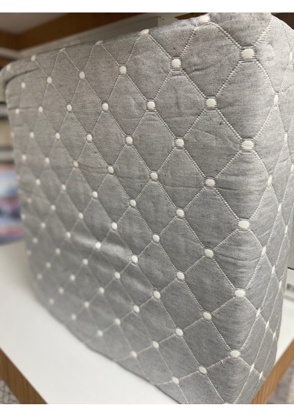 My Bed Home Jakar Kapitoneli 3 Parça Çift Kişilik Çift Taraflı Yatak Örtüsü