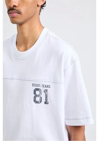Guess Erkek Beyaz Pamuk T-Shirt Logolu, Regular Fit modelleri