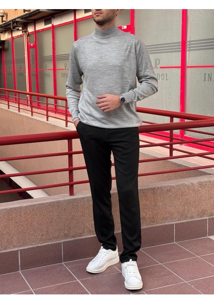 Erkek, Slim-Fit, Old Money, Yarım Boğazlı Triko Kazak PLTK01