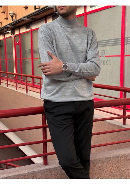 Erkek, Slim-Fit, Old Money, Yarım Boğazlı Triko Kazak PLTK01