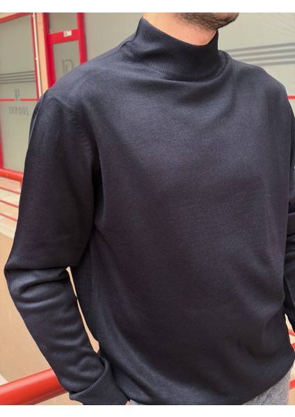 Erkek, Slim-Fit, Old Money, Yarım Boğazlı Triko Kazak PLTK01