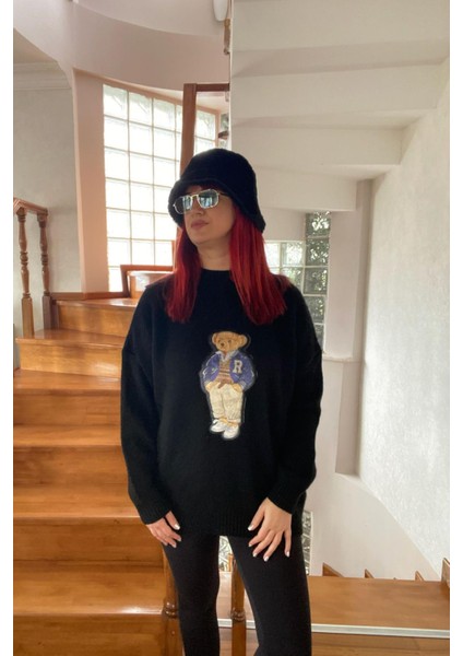 Siyah Ayıcıklı Triko Kazak