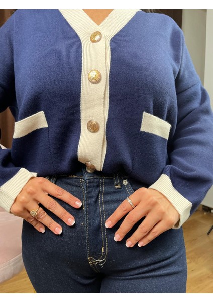 Moda Nesli Beyaz Şeritli Gold Düğmeli Lacivert Hırka indirimleri