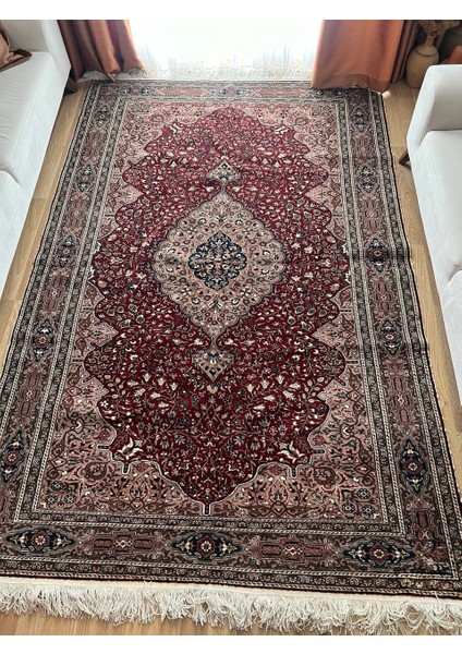 193X293 cm Büyük Boy Türk El Dokuma Halı, Kırmızı Renkli Çiçek Desenli, Harika Ev ve Ofis Dekoru