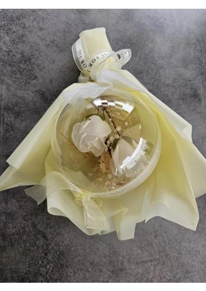 Düş Balonu Beyaz Gül Kutulu Özel Gün Buketi Sevgililer Günü fiyatları