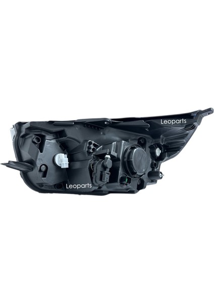 Ssangyong Korando Sports Far Lambası Sağ 2012-2017 83102-32513 fiyatları