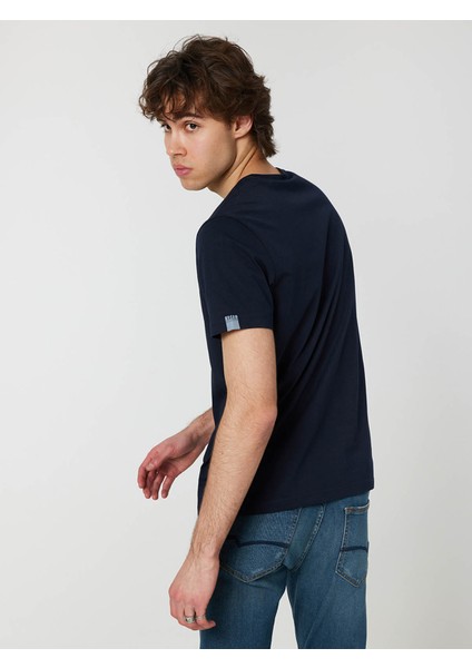 Regular Fit Lacivert Erkek T-Shirt LF2029278 modelleri