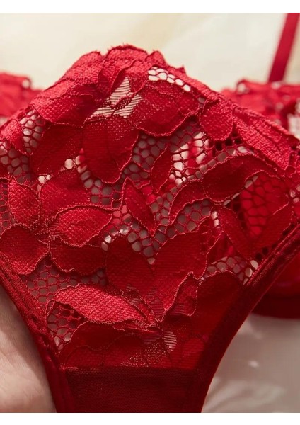 Sevgililer Günü Retro Tarzı Dantel Sütyen Takımı indirimleri