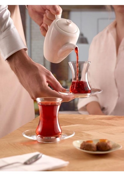 - 6'lı Ince Belli Çay Bardağı