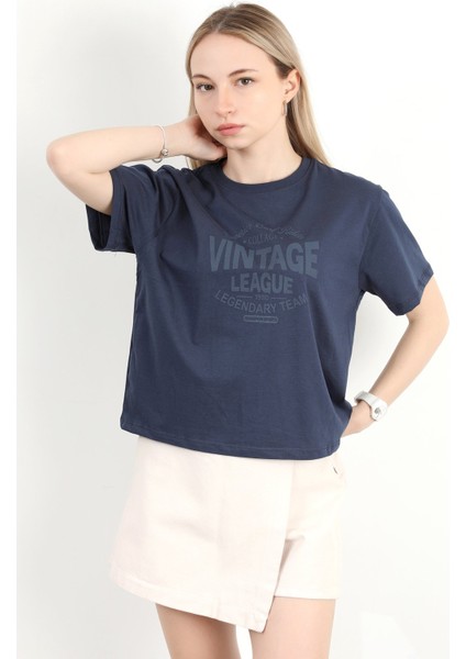 Kadın Bisiklet Yaka Vintage Baskılı T-Shirt Lacivert - 925021
