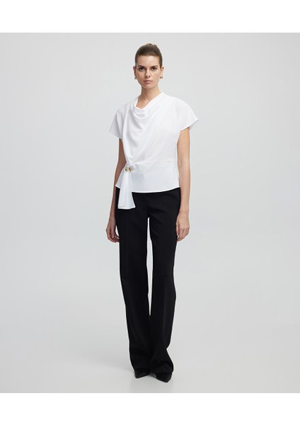 Metal Aksesuarlı Burgulu Bluz IS1250006055002 modelleri