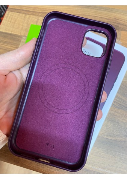 Apple iPhone 11 / Xr Magsafe Kılıf (Screen Protector )