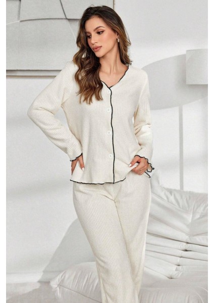 V Yaka Pamuklu Düğmeli Uzun Pijama Takımı