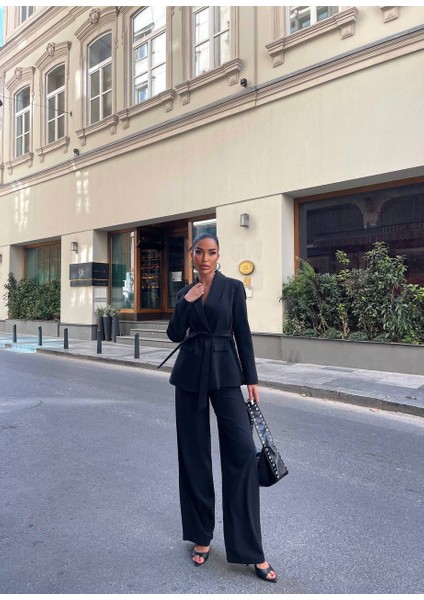 Clove Kemerli Ceket & Palazzo Pantolon Takım indirimleri