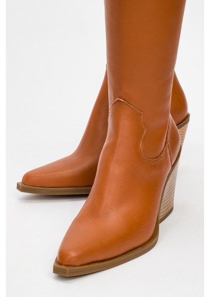 Kadın Topuklu Sivri Burunlu Fermuarlı Çizme Gerçek Deri Dc 1591 Taba modelleri