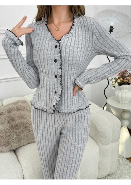 Gri V Yaka Pamuklu Düğmeli Pijama Takımı