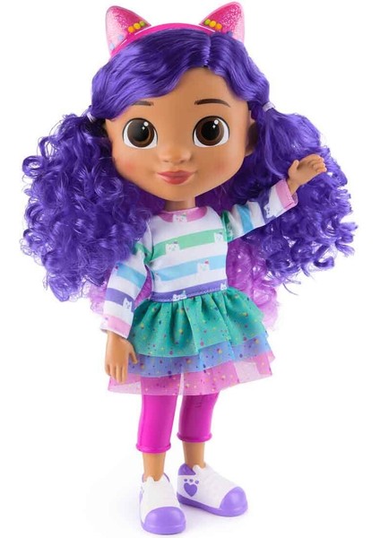 Gabby’s Dollhouse Sesli Şarkı Söyleyebilen Gabby 30 cm