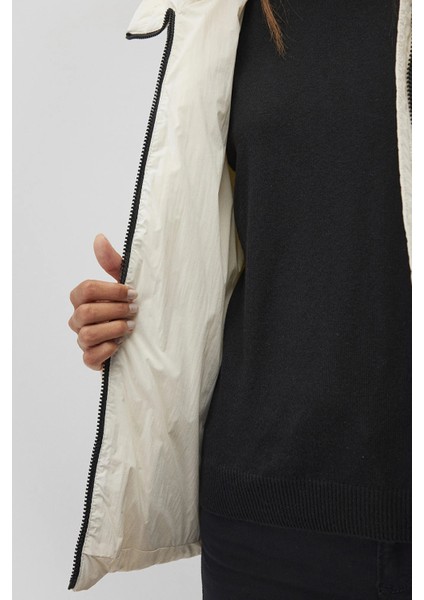 Regular Fit Kapüşonlu Şişme Mont Bayan Mont 1110043 fırsatları