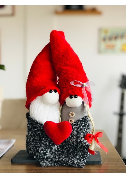 Sevgililer Günü Konsepti Hediyelik Battaniyeli Gnome Sevgili Çift Cüce