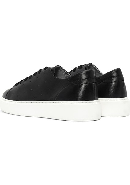Erkek Siyah Bağcıklı Kalın Tabanlı Deri Sneaker 25SFD750618