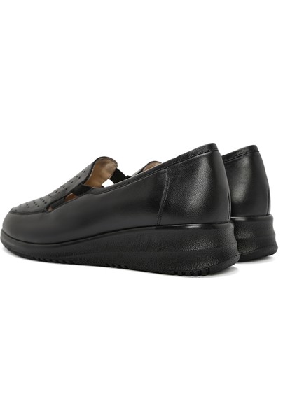 Kadın Siyah Dolgu Topuklu Deri Comfort Loafer 25SFD411218